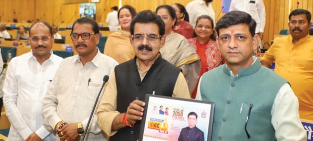 इंदौर नगर निगम में वंदे मातरम पर भारी घमासान, पार्षद फौजिया के बयान से मचा हड़कंप, रूबिना खान की चुनौती के बाद सदन में हंगामा