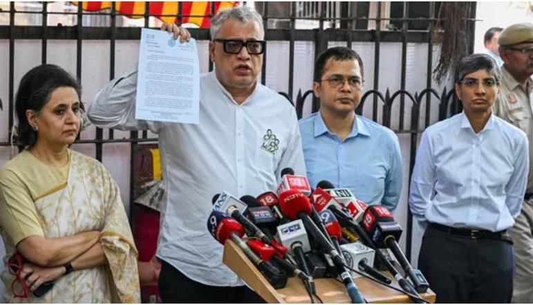 निर्वाचन आयोग और तृणमूल कांग्रेस के बीच तीखा टकराव, मुख्य चुनाव आयुक्त पर गेट लॉस्ट कहने का आरोप