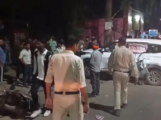 जबलपुर हिट एंड रन : कार ने चार युवकों को कुचला, 2 की मौत, 2 घायल, नशे में धुत ड्राइवर गिरफ्तार