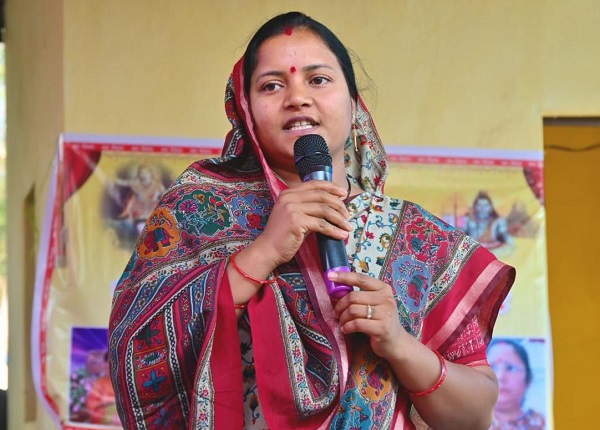वनांचल में विकास की नई रोशनी: मंत्री श्रीमती लक्ष्मी राजवाड़े के प्रयासों से सूरजपुर के दर्जनों टोलों के विद्युतीकरण को मंजूरी