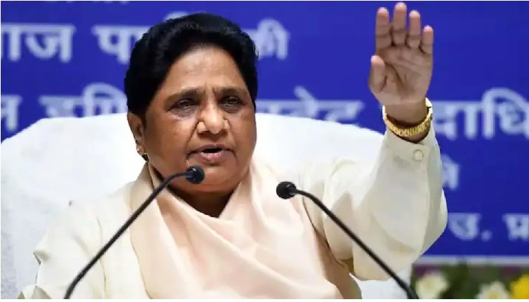 मायावती का मिशन 2027: सोशल इंजीनियरिंग और एसआईआर के चक्रव्यूह से सत्ता वापसी की तैयारी