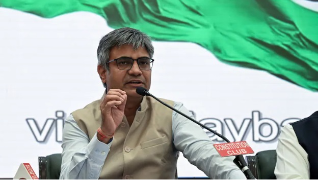 AAP में अंदरूनी भूचाल, संदीप पाठक के जाने से हिली रणनीतिक रीढ़, केजरीवाल की बढ़ी चिंता