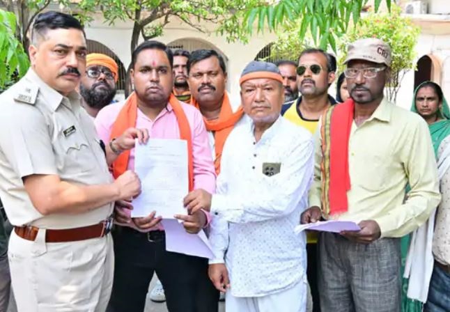 जबलपुर में ईसाई धर्म न अपनाने पर नौकरी से निकाला,  सेंट एलायसिस स्कूल की महिला कर्मचारियों ने लगाया धर्मांतरण का आरोप