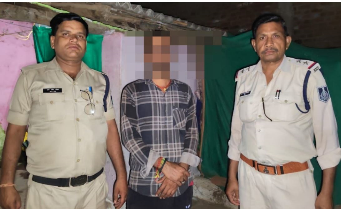 जबलपुर में लम्बे समय से फरार वारंटी पहुंचे सलाखों के पीछे, पुलिस ने दबिश देकर पकड़ा