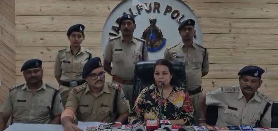 जबलपुर के ग्वारीघाट क्षेत्र में हुई लाखों रुपए की चोरी का खुलासा, नौकरानी ने ही चोरी किए थे जेवर, बेटे ने छिपाकर रखे थे
