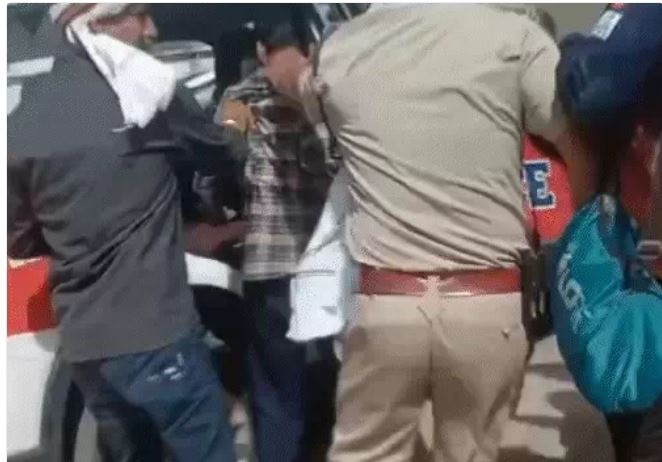 जबलपुर के होटल सुकून में दो महिलाओं के साथ पकड़े विशेष समुदाय के दो युवक, हिन्दू संगठन के कार्यकर्ताओं ने जमकर किया हंगामा