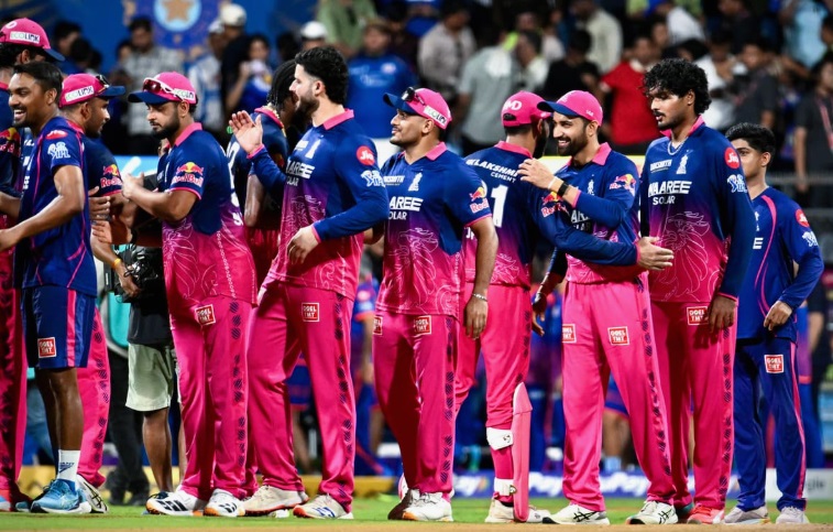मुश्किल हालात से उठकर राजस्थान रॉयल्स ने मारी प्लेऑफ में धमाकेदार एंट्री, मुंबई को हराकर KKR और पंजाब दोनों बाहर