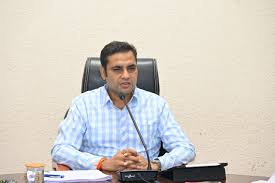 जबलपुर: कलेक्टर ने तहसीलदार अधारताल द्वारा पारित 32 नामांतरण आदेशों को किया निरस्त, विभागीय कार्यवाही के निर्देश