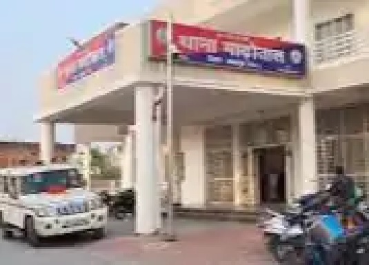 जबलपुर : लिव-इन पार्टनर ने महिला पर चाकू से किया हमला, गला काटा, मुंह में कपड़ा भी ठूंसा