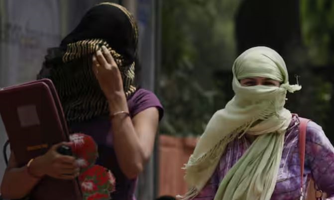 नौतपा के पहले दिन जबलपुर 43.9 डिग्री पर तपता रहा, रात 8 बजे तक गर्म हवाओं ने बढ़ाई लोगों की मुश्किलें