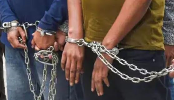 जबलपुर में पूर्व तहसीलदार विवेक त्रिपाठी गिरफ्तार, बरेला क्षेत्र में घेराबंदी कर क्राइम ब्रांच की टीम ने पकड़ा