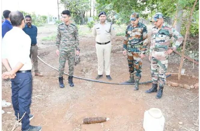जबलपुर में मिले जिंदा बम को सेना ने डिफ्यूज किया, जवानों ने जमीन में किया दफन