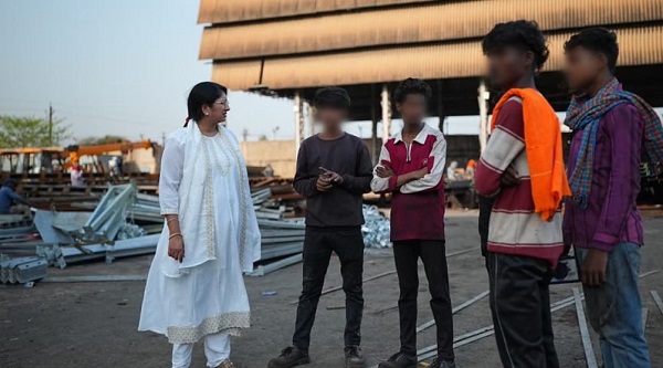 विश्व बाल श्रम निषेध दिवस पर छत्तीसगढ़ में बड़ा अभियान: 20 बच्चों का रेस्क्यू, उरला की फैक्ट्री में मिले 9 नाबालिग