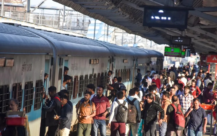 5 रुपये के लिए रेलवे से भिड़ा यात्री, कंज्यूमर कोर्ट ने सुनाया 10 हजार रुपये हर्जाने का फैसला