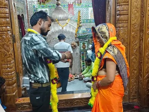 शादी के तीसरे ही दिन गहने और नकद लेकर फुर्र हुई दुल्हन, छत्तीसगढ़ की रहने वाली थी