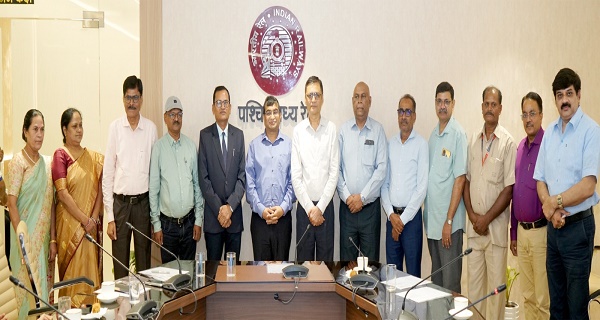 WCR मुख्यालय के 1 अधिकारी एवं 6 कर्मचारी सहित पश्चिम मध्य रेलवे के 172 रेलकर्मी सेवानिवृत्त
