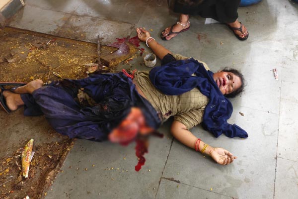 जबलपुर के औद्योगिक क्षेत्र रिछाई के अनमोल नमकीन कारखाने की लिफ्ट गिरी, महिला श्रमिक की मौत