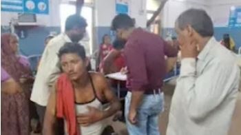 जबलपुर में मजदूरों को लेकर जा रहा पिकअप वाहन अनियंत्रित होकर पलटा, सिहोरा रोड पर दुर्घटना