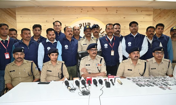 अजमेर से लाकर जबलपुर में बेचा जा रहा था चाइना चाकू, 6 आरोपियों से 49 चाकू जब्त, क्राइम ब्रांच की बड़ी कार्रवाई