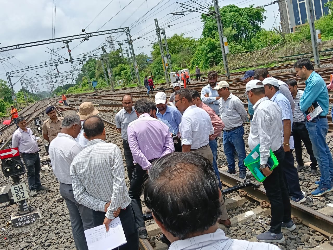 महानिदेशक सेफ्टी रेलवे बोर्ड की टीम जबलपुर में आरआरआई, क्रू लॉबी, कोचिंग डिपो सहित कई स्थानों का किया इंस्पेक्शन