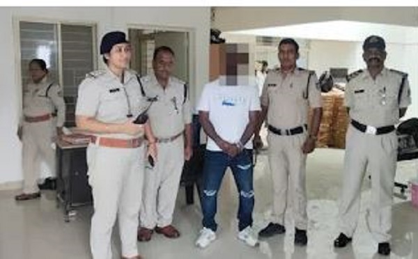 जबलपुर में देह व्यापार गिरोह का सरगना गिरफ्तार, नौकरी का झांसा देकर बाहर से युवतियों को बुलाकर कराते रहे देह व्यापार