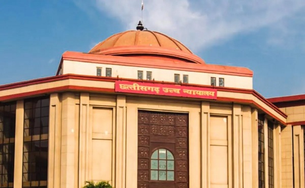 छत्तीसगढ़ हाईकोर्ट का बड़ा आदेश: रिटायर्ड कर्मचारियों को मिलेगा 32 महीने का पेंशन एरियर, 120 दिन में भुगतान के निर्देश