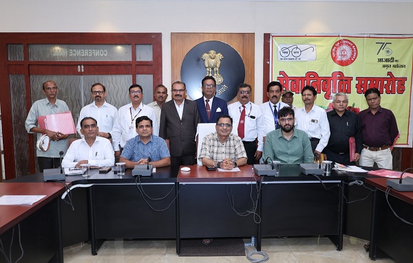 जबलपुर: रेल मंडल के 24 कर्मचारी हुए सेवानिवृत्त, डीआरएम ने दी उज्जवल भविष्य की शुभकामनाएं