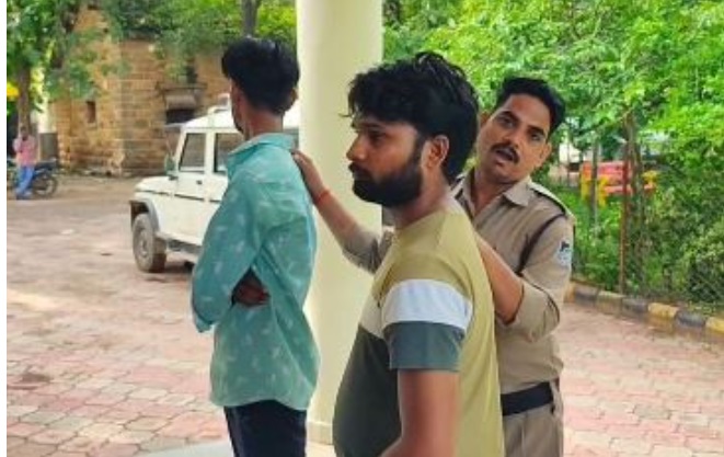 अवैध हथियार मामले में जबलपुर तक पहुंची पुलिस की कार्रवाई, दो फरार आरोपी गिरफ्तार