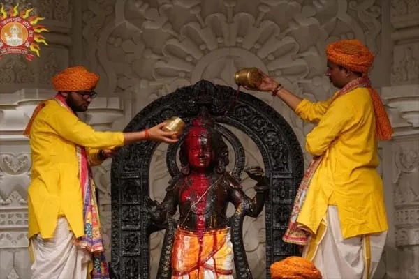 अयोध्या: राम मंदिर में 15 अगस्त से इस खास अवतार में नजर आएंगे श्रीरामलला के पुजारी, ये है नया ड्रेस कोड