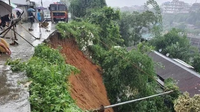 अरुणाचल प्रदेश में भारी बारिश, भूस्खलन और बाढ़ से चार लोगों की मौत, सेना के 5 जवान लापता 