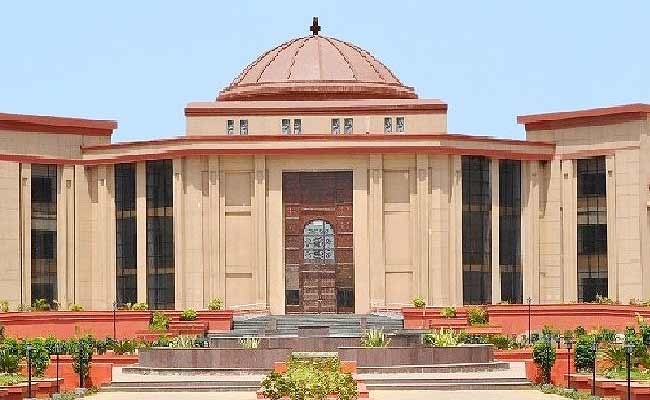 छत्तीसगढ़ न्यायिक सेवा में बड़ा फेरबदल: हाई कोर्ट ने ट्रांसफर किए कई जज, 56 नए सिविल जजों की हुई तैनाती