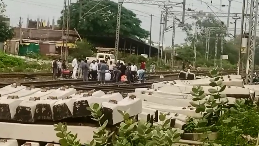 पमरे के गुना में शंटर ने किया लाल सिग्नल पार, प्वाइंट हुआ Burst, 5 घंटे यातायात रहा प्रभावित