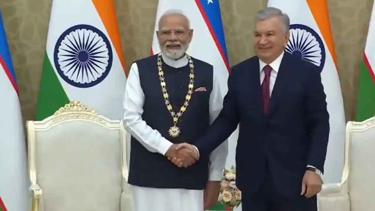 पीएम नरेंद्र मोदी को उज्बेकिस्तान का सर्वोच्च सम्मान मिला, यूरेनियम समेत कई मुद्दों पर सहमति