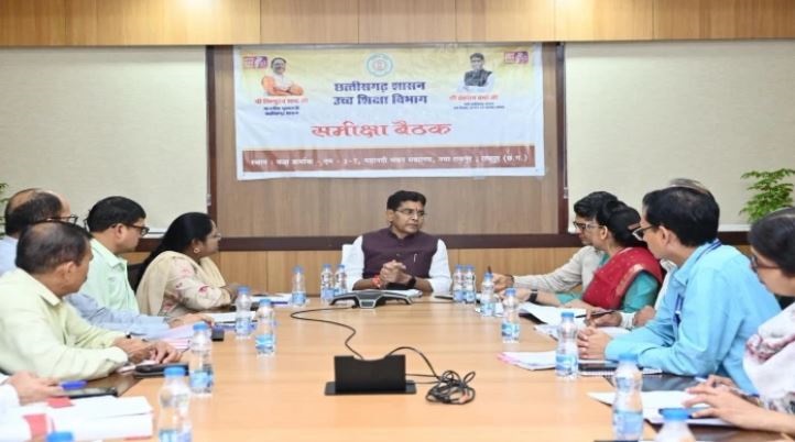 छत्तीसगढ़: कॉलेजों में 700 सहायक प्राध्यापकों की भर्ती से बाधाएं होंगी दूर, उच्च शिक्षा मंत्री टंकराम वर्मा सख्त