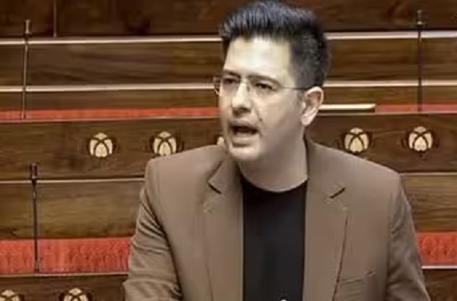 पंजाब की ड्राफ्ट वोटर लिस्ट से राघव चड्ढा का नाम गायब, प्रशासनिक साजिश का लगाया आरोप