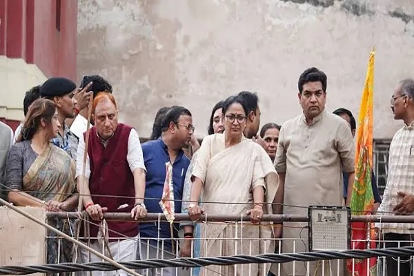 दिल्ली : सत्य निकेतन हादसे के बाद एक्शन, 5वीं मंजिल वाले सभी भवनों को सील करने का निर्देश