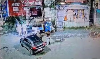 जबलपुर के तुलसी मोहल्ला में गुंडों की बेखौफ दबंगई, आधी रात वाहनों में तोडफ़ोड़