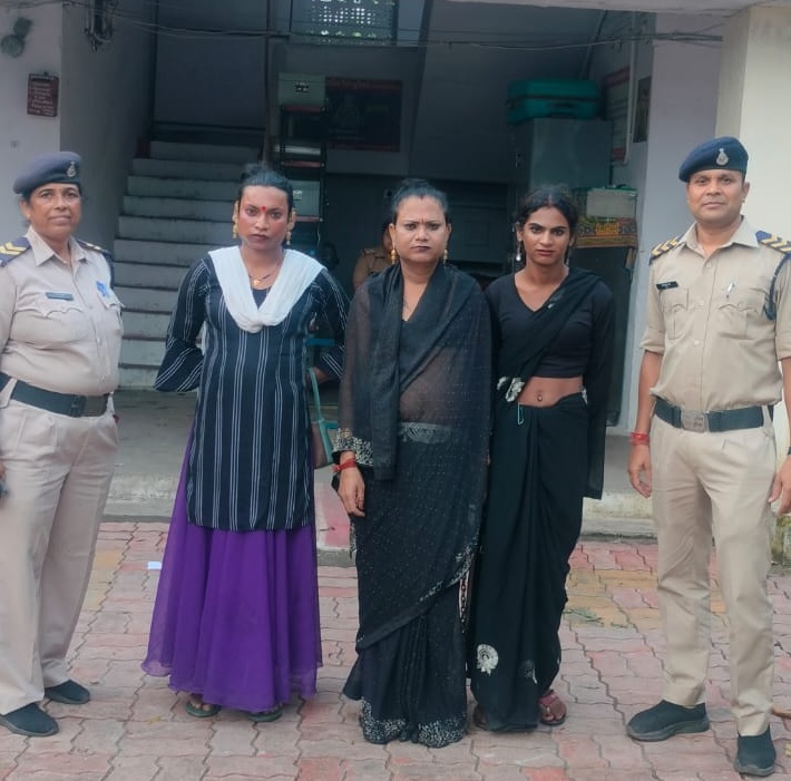 इटारसी की किन्नरों का जबलपुर स्टेशन पर हंगामा, यात्रियों से विवाद, जीआरपी ने 3 को किया पकड़ा