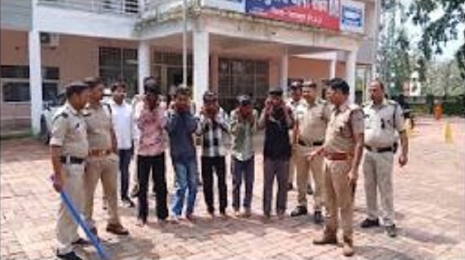 जबलपुर में रांझी पुलिस ने पकड़े पांच बदमाश, गुप्ता स्वीट्स में की थी तोडफ़ोड़