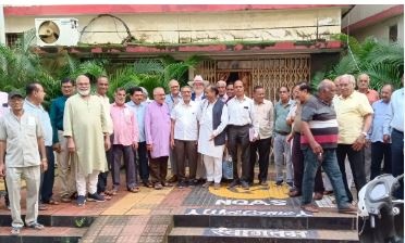 जबलपुर में पेंशनरों की चेतावनी, मांगें नहीं मानीं तो अर्धनग्न प्रदर्शन किया जाएगा