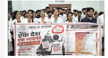 जबलपुर में जूडा ने भी किया कामबंद, ओपीडी का बहिष्कार, फैली अव्यवस्थाएं