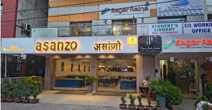 जबलपुर के प्रसिद्ध असांजो, सागर रत्ना रेस्टारेंट के गंदे किचन से ग्राहकों को दिया जा रहा था बासा खाना, खाद्य विभाग की दबिश में खुलासा