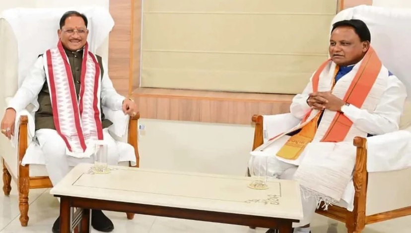छत्तीसगढ़ और ओडिशा के मुख्यमंत्रियों की सौजन्य मुलाकात: आपसी सहयोग, विकास और जनकल्याण पर हुई चर्चा