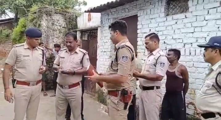 जबलपुर के हनुमानताल क्षेत्र में दो युवकों पर धारदार हथियारों से हमला, एक की मौत, दूसरा गंभीर, अवैध शराब के अड्डे पर हुआ विवाद