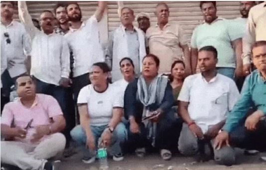 जबलपुर में शराब दुकान विवाद में कांग्रेस ब्लॉक अध्यक्ष पर एफआईआर, संचालक ने 60 हजार मांगने और प्रदर्शन का लगाया आरोप