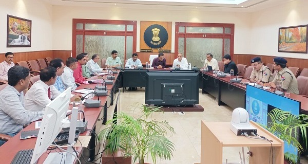 जबलपुर: आगामी त्यौहारों के मद्देनजर रेलवे अधिकारियों द्वारा भीड़ प्रबंधन की समीक्षा