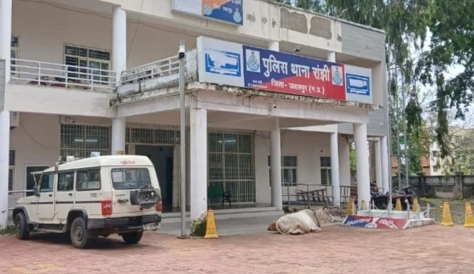 जबलपुर के रांझी में चाय की दुकान पर फेंका गया बम, मची अफरा-तफरी!