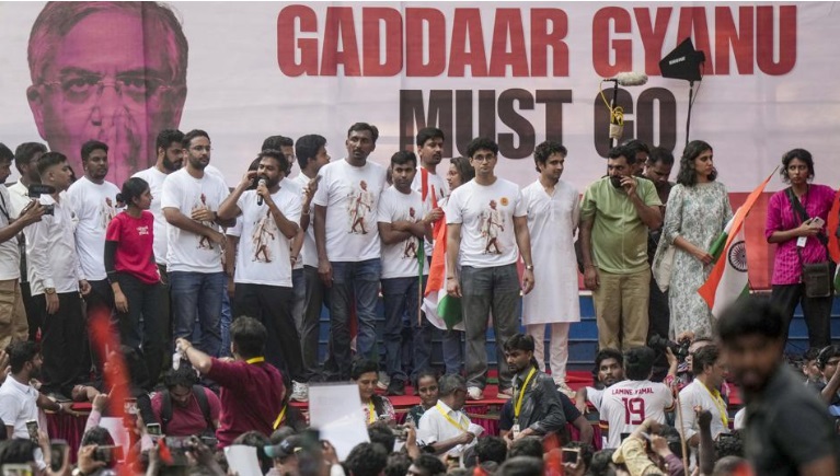 मुंबई में गरमाया मतदाता सूची विवाद, सीईसी के इस्तीफे की मांग पर डिपके का जंतर-मंतर 2.0 का ऐलान