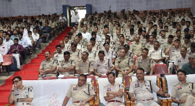 साइबर ठगी में फंसी रकम लौटाने से लेकर बैंक खाता खुलवाने तक का तरीका सिखाया, अंबिकापुर में पुलिस की विशेष कार्यशाला