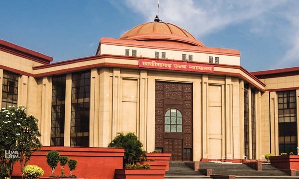 बिलासपुर की बदहाल सड़कों पर हाई कोर्ट सख्त, नगर निगम आयुक्त को 14 अक्टूबर तक देना होगा जवाब